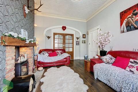 62 Blackburn Road, Darwen, BB3 1QJ