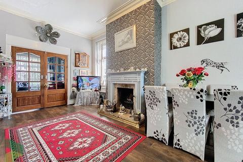 62 Blackburn Road, Darwen, BB3 1QJ