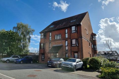 undefined, Meon Close, Petersfield GU32
