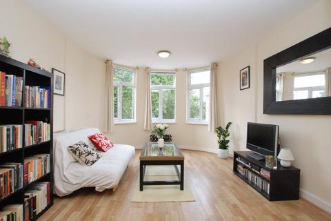 1 bedroom flat to rent, Stoke Newington High Street, Stoke Newington