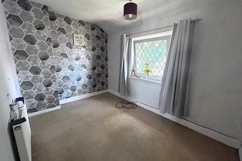 87 Clayton Road, Bradford, BD7 2LY