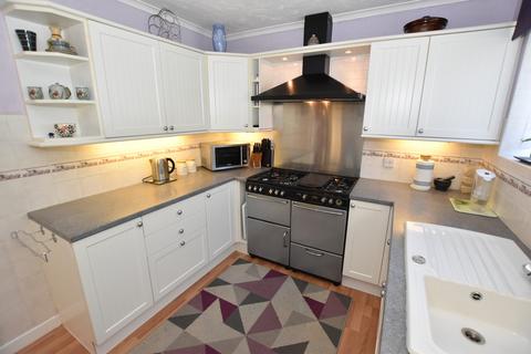 3 bedroom semi-detached house for sale, Connaught Road, Margate