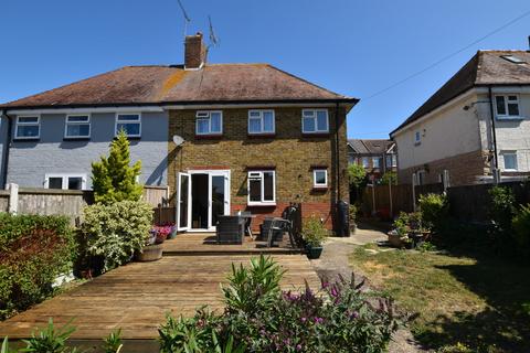 3 bedroom semi-detached house for sale, Connaught Road, Margate