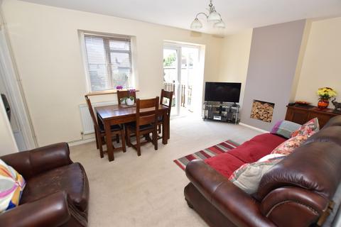 3 bedroom semi-detached house for sale, Connaught Road, Margate