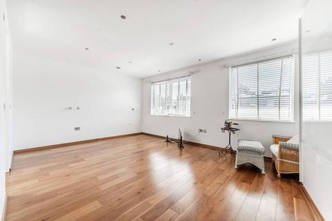 3 bedroom flat to rent, Longmoore Street, Victoria, London, SW1V