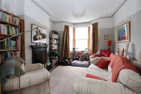 2 bedroom apartment to rent, Ditchling Rise, Brighton