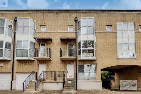 4 bedroom townhouse to rent, Queen Of Denmark Court, London SE16