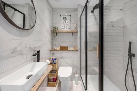 Flat 1, Trafalgar House, 61 - 63 Beckenham Road, Beckenham, BR3 4PS