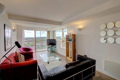 2 bedroom apartment for sale, Whitehall Waterfront, Leeds, LS1