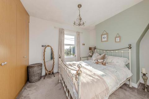203 Alt Lane, Oldham, OL8 2HE