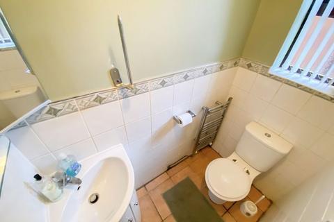 9 Fincham Close, Wolverhampton, WV9 5RT