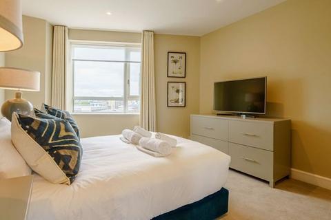 2 bedroom detached house to rent, Westferry Circus, London E14