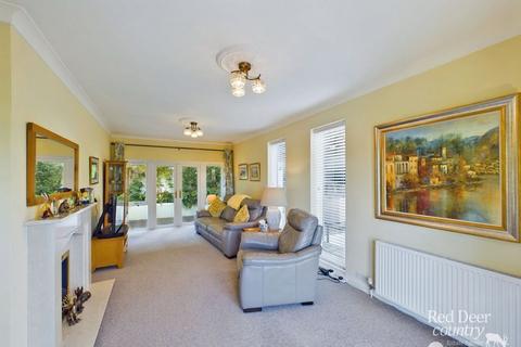 8 Tower Hill, Williton, Taunton, TA4 4NT