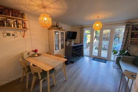 28 Alonso Close, Chellaston, Derby, DE73 5AX
