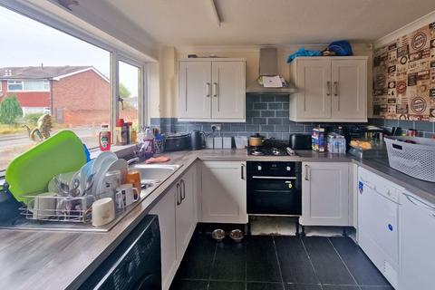 3 bedroom terraced house for sale, Orchard Close, Willenhall