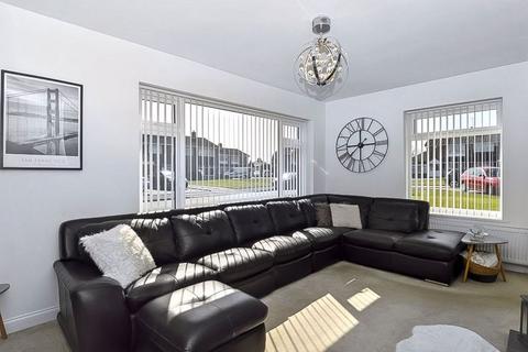 6 Breydon Grove, Willenhall, WV13 3HT