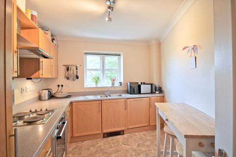 4, Carpenters Court The Crescent, Mortimer Common, Reading, RG7 3QS