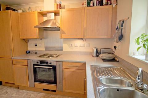 4, Carpenters Court The Crescent, Mortimer Common, Reading, RG7 3QS