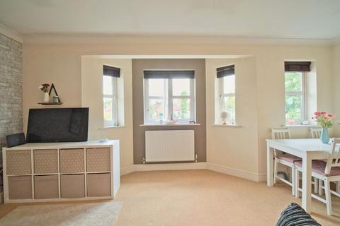 4, Carpenters Court The Crescent, Mortimer Common, Reading, RG7 3QS