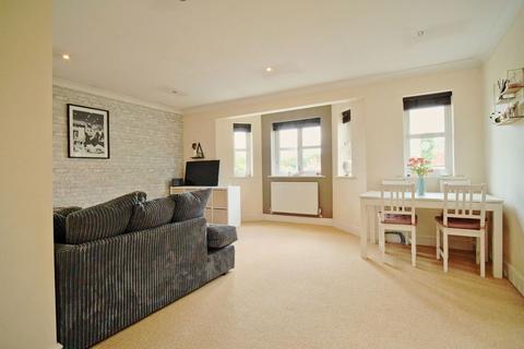 4, Carpenters Court The Crescent, Mortimer Common, Reading, RG7 3QS