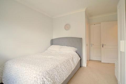 4, Carpenters Court The Crescent, Mortimer Common, Reading, RG7 3QS