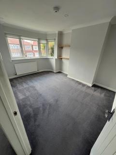 2 bedroom maisonette for sale, Downbank Avenue, Barnhurst DA7