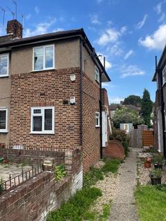 2 bedroom maisonette for sale, Downbank Avenue, Barnhurst DA7