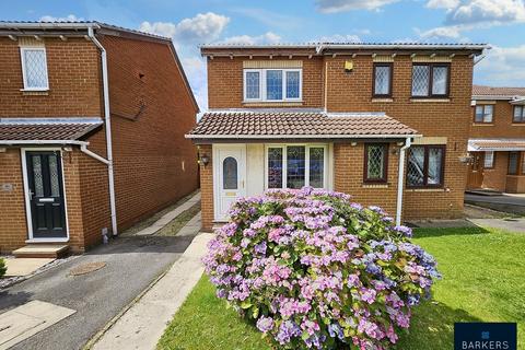11 Blackgates Crescent, Tingley, Wakefield, WF3 1TQ