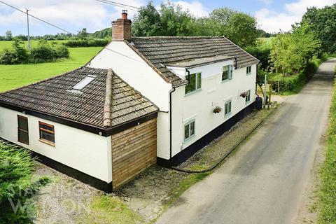 6 bedroom detached house for sale, Denton Road, Bedingham, Bungay