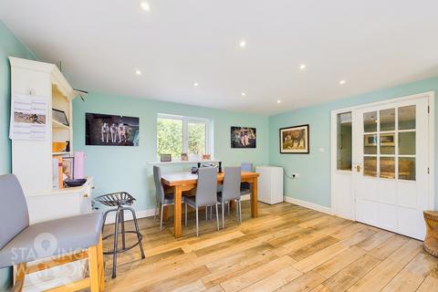 Meadow Cottage Denton Road, Bedingham, Bungay, NR35 2AU