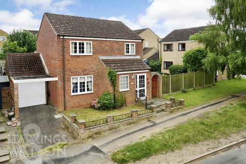 4 bedroom detached house for sale, Waveney Road, Bungay