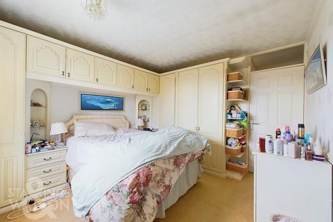 4 bedroom detached house for sale, Waveney Road, Bungay