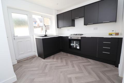 3 bedroom townhouse for sale, Holywell Road, Mexborough S64