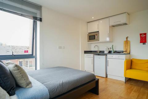 Studio to rent, Furnace Hill, Sheffield