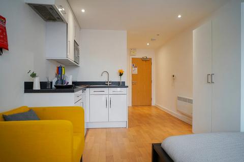 Studio to rent, Furnace Hill, Sheffield