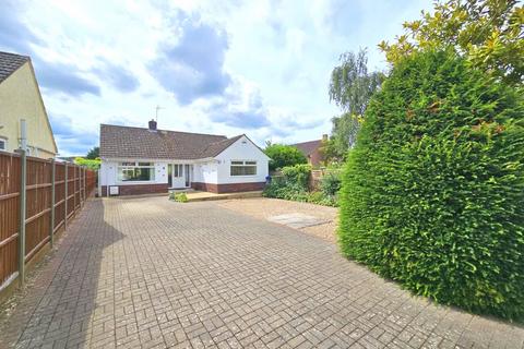 3 bedroom detached bungalow for sale, Mill Lane, Gloucester