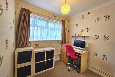 2 Mill Lane, Brockworth, Gloucester, GL3 4QJ