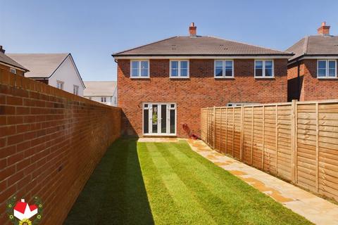 39 Dreadnaught Drive, Gloucester, GL1 5RA