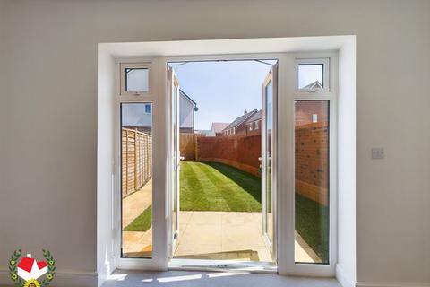 39 Dreadnaught Drive, Gloucester, GL1 5RA