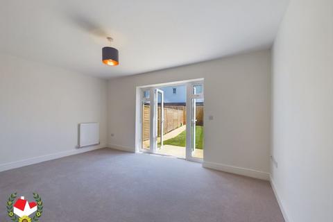 39 Dreadnaught Drive, Gloucester, GL1 5RA