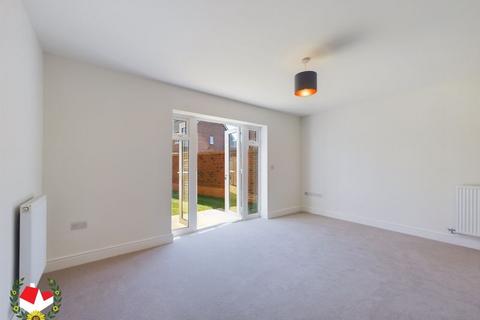 39 Dreadnaught Drive, Gloucester, GL1 5RA