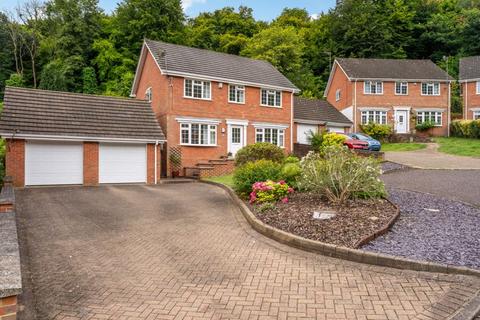 4 bedroom detached house for sale, Lowdon Close, High Wycombe HP11