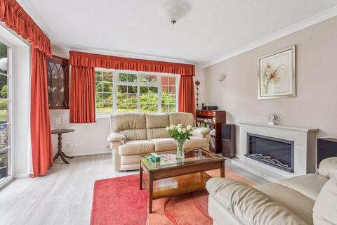 9 Lowdon Close, High Wycombe, HP11 1DN