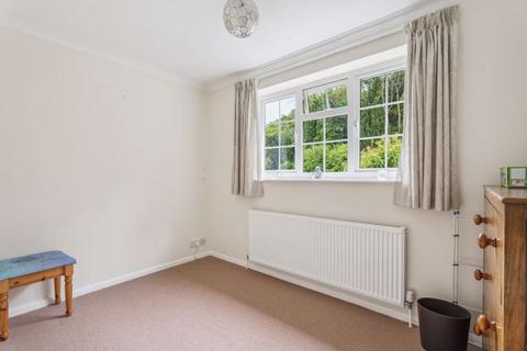 9 Lowdon Close, High Wycombe, HP11 1DN