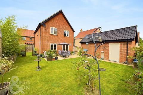 3 bedroom detached house for sale, Hare View, Great Ellingham, Attleborough