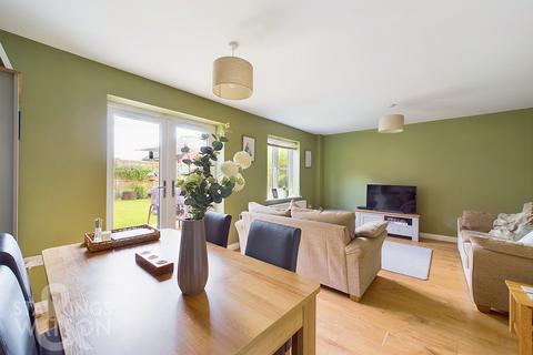 3 bedroom detached house for sale, Hare View, Great Ellingham, Attleborough