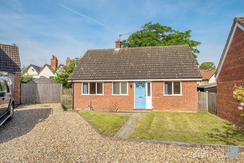 2 bedroom detached bungalow for sale, Apple Close, Banham