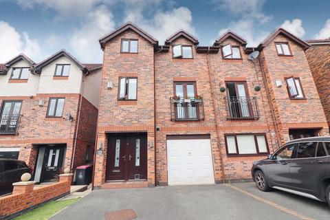 4 bedroom semi-detached house for sale, Border Brook Lane, Manchester M28