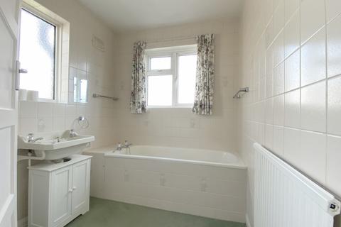 19 Heath Rise, Bromley, BR2 7PB