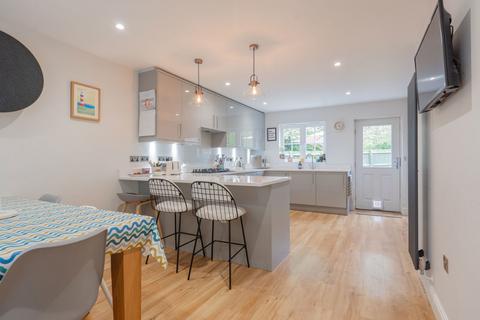 1 Jordon Close, Stansted, CM24 8SH
